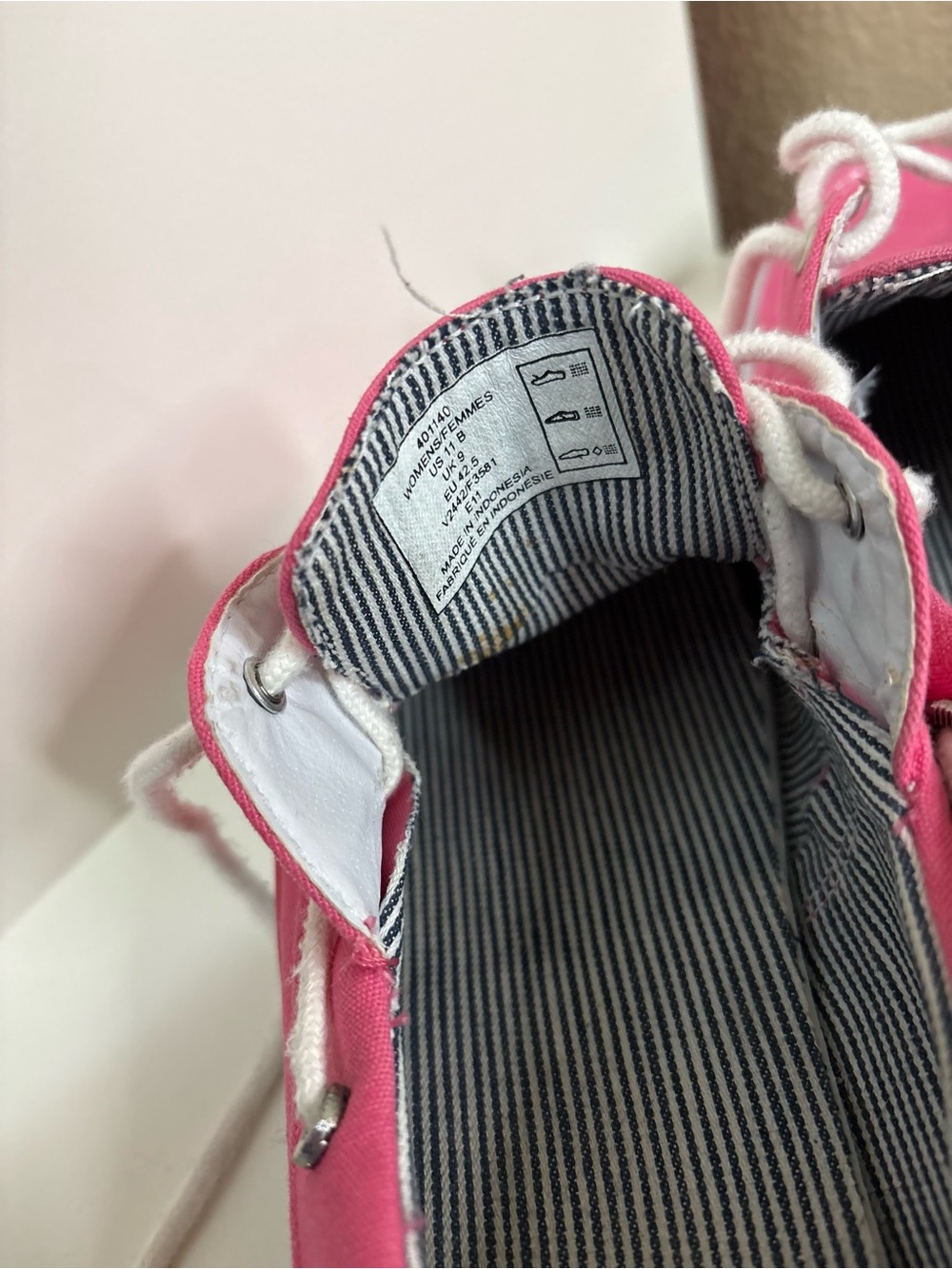Lands’ End Pink Canvas Boat Shoes Nautical Deck Shoes Women’s 11B - Picture 5 of 10
